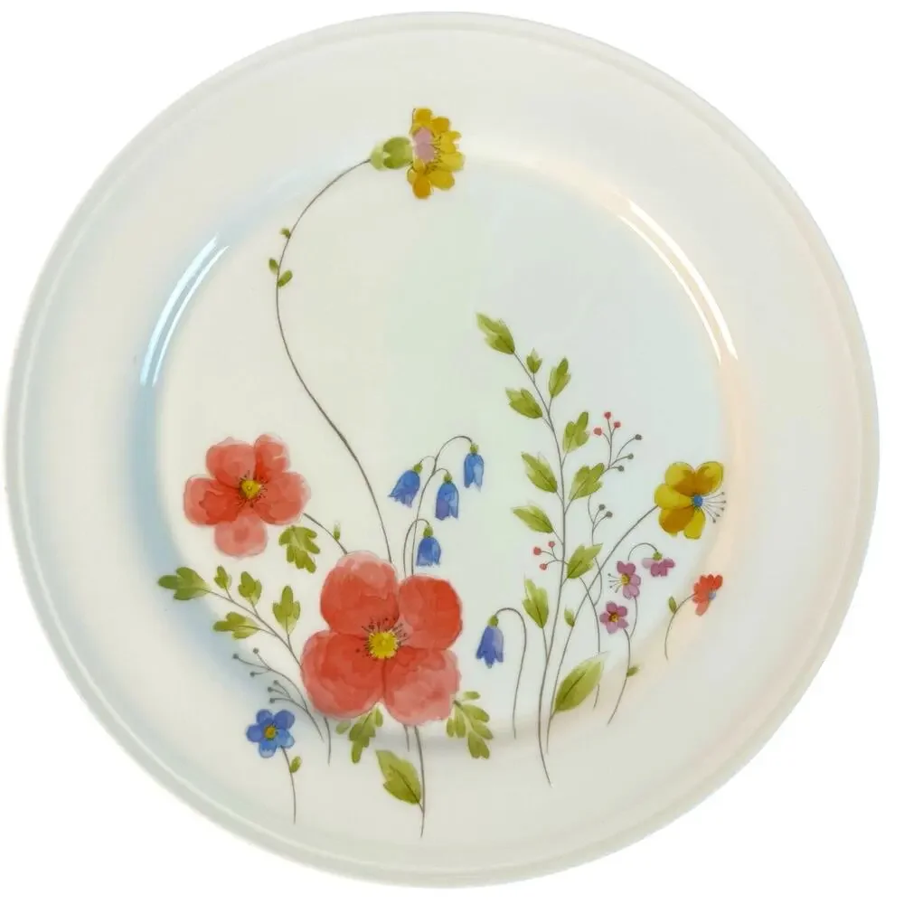 Mikasa Bone China Japan 1974-1996 Retired 'Just Flowers' 4-Piece Place Setting